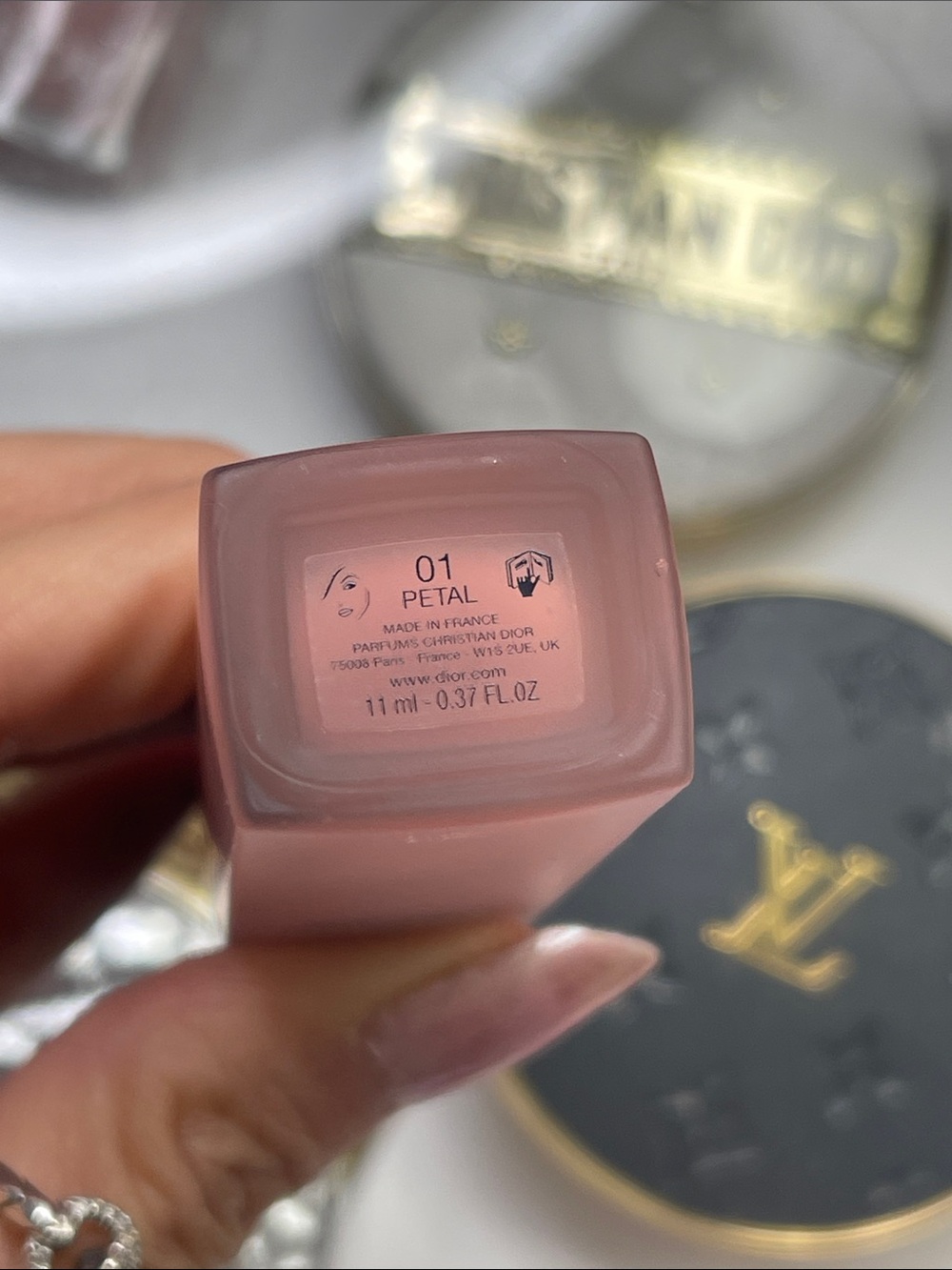 Dior soft blush filter in petal - Picture 2 of 2